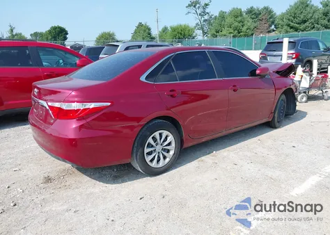 2017 Toyota Camry Le z USA, uszkodzony, nr VIN 4T1BF1FK7HU616140